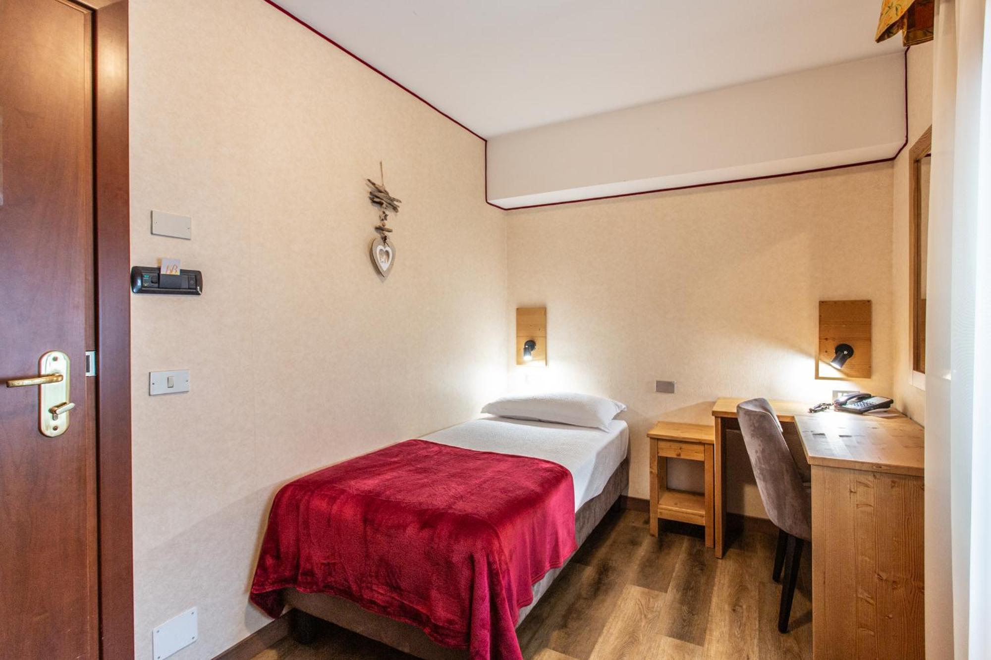 Hotel Bijou Valtournenche Εξωτερικό φωτογραφία